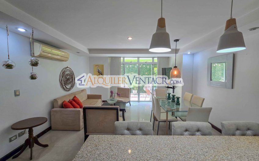 Apartamento amueblado con jardín en Guachipelín Escazú