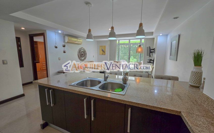 Apartamento amueblado con jardín en Guachipelín Escazú