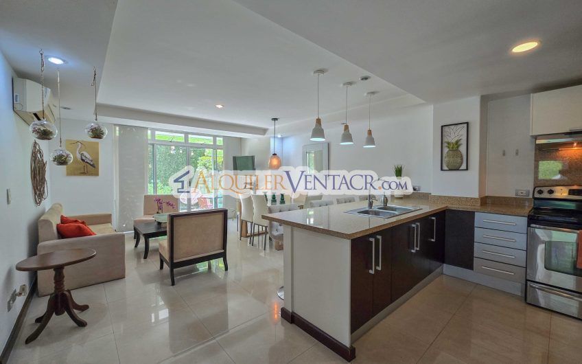 Apartamento amueblado con jardín en Guachipelín Escazú