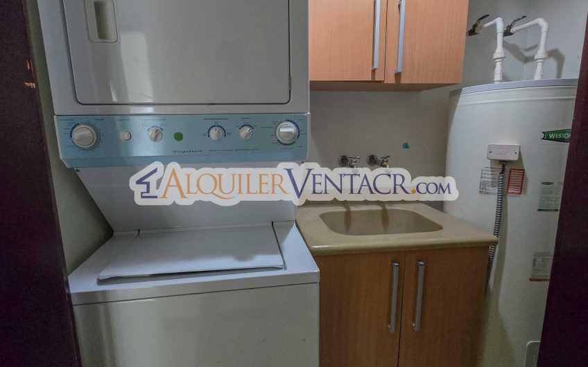 Apartamento amueblado con jardín en Guachipelín Escazú