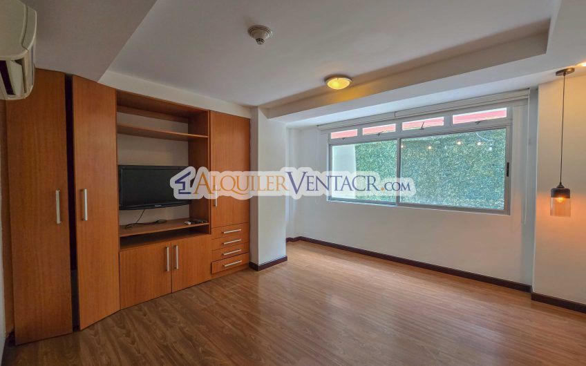 Apartamento amueblado con jardín en Guachipelín Escazú