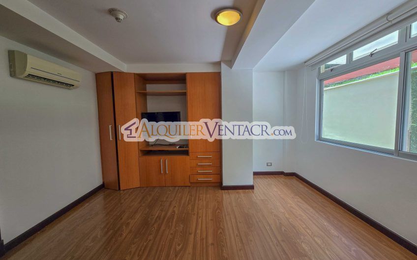 Apartamento amueblado con jardín en Guachipelín Escazú