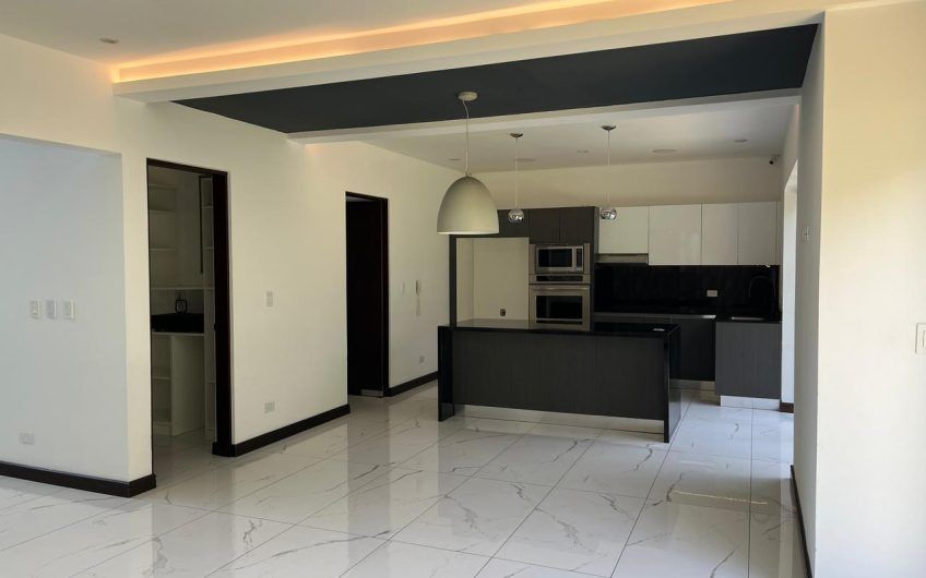 Moderna casa en Condominio Lusso Santa Ana Pozos