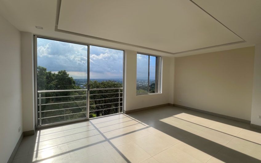 Penthouse con espectaculares vistas en Alto Las Palomas Santa Ana