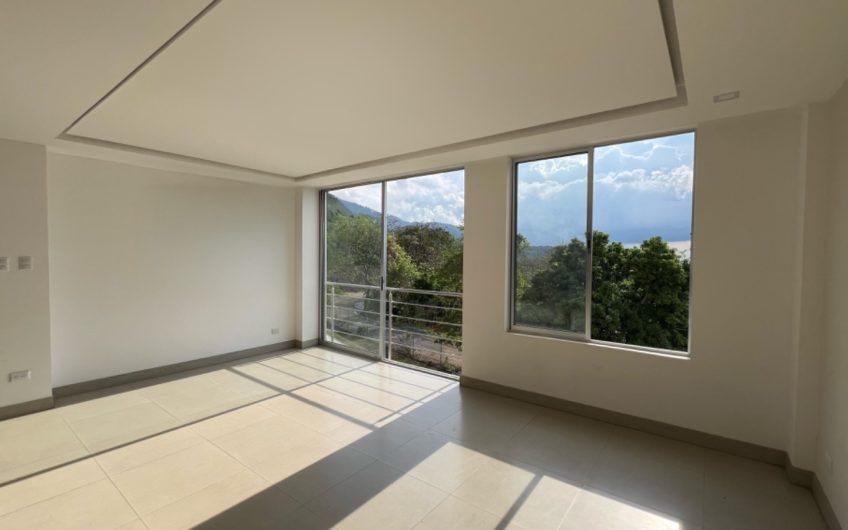 Penthouse con espectaculares vistas en Alto Las Palomas Santa Ana