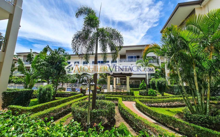 Apartamento de 2 habit. en 1er nivel con terraza en San Rafael Escazú