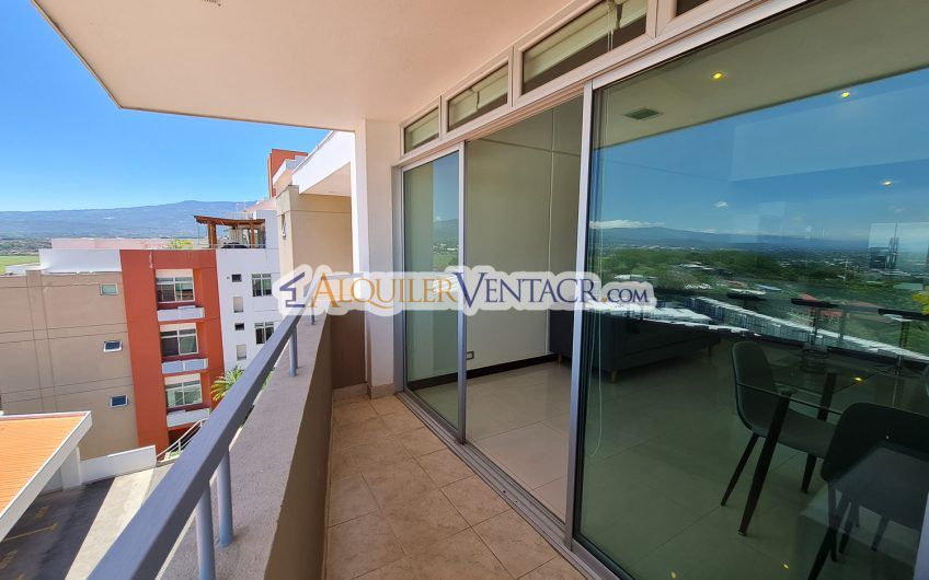 Penthouse amueblado de 2 habit. con vista en Guachipelín Escazú