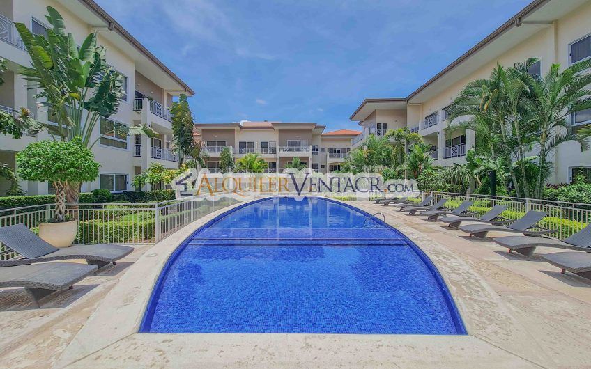 Apartamento de 2 habit. en 1er nivel con terraza en San Rafael Escazú
