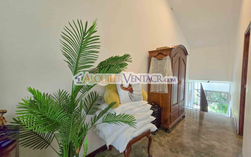 Condo amueblado estilo Loft en Santa Ana Centro x La Cruz Roja