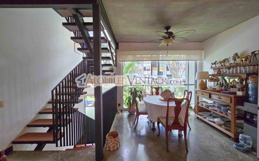 Condo amueblado estilo Loft en Santa Ana Centro x La Cruz Roja