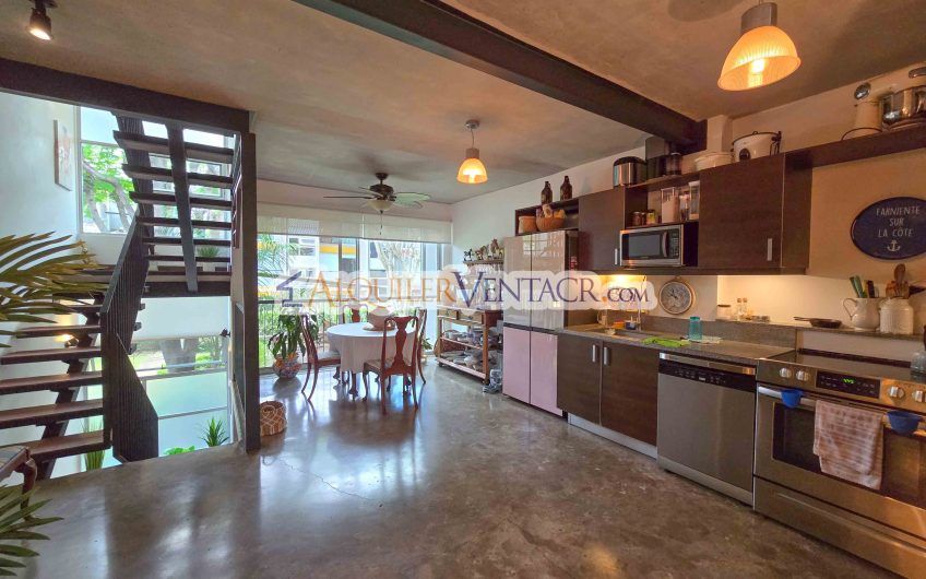 Condo amueblado estilo Loft en Santa Ana Centro x La Cruz Roja