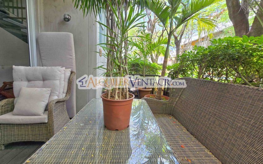Condo amueblado estilo Loft en Santa Ana Centro x La Cruz Roja