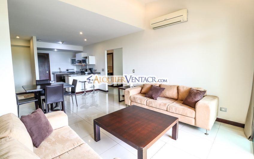Apartamento con vista de 2 habit. + oficina y línea blanca en Escazú Guachipelín