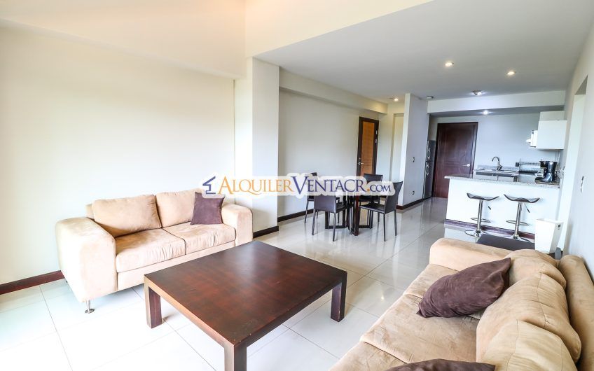 Apartamento con vista de 2 habit. + oficina y línea blanca en Escazú Guachipelín