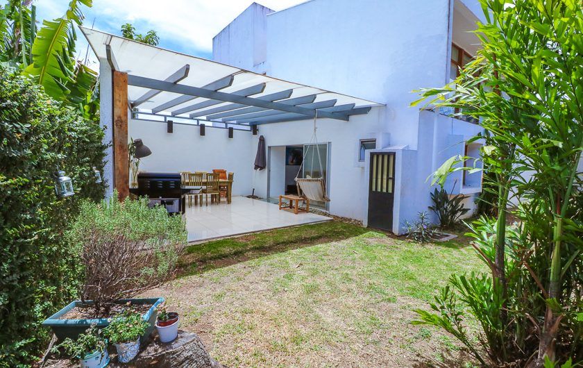 Casa de 370 m2 con 561 m2 lote en Residencial en San Rafael Escazú