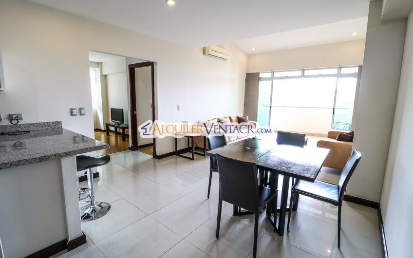 Apartamento con vista de 2 habit. + oficina y línea blanca en Escazú Guachipelín