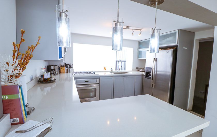 Casa de 370 m2 con 561 m2 lote en Residencial en San Rafael Escazú