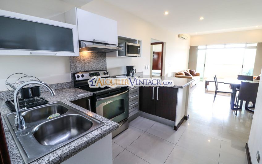 Apartamento con vista de 2 habit. + oficina y línea blanca en Escazú Guachipelín