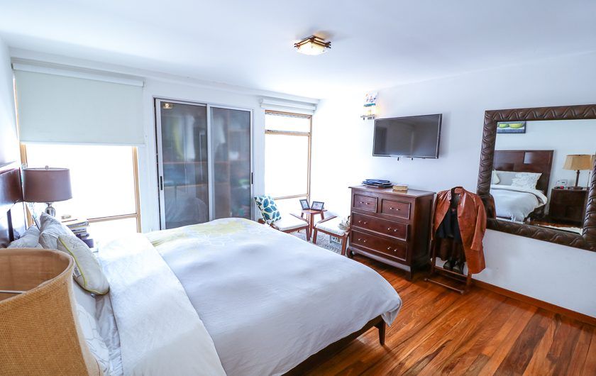 Casa de 370 m2 con 561 m2 lote en Residencial en San Rafael Escazú