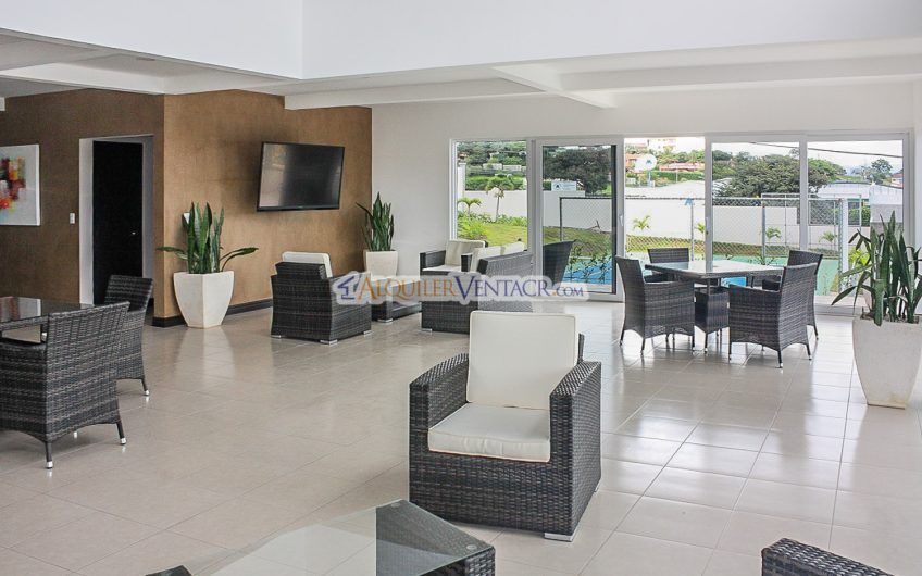 Condo amueblado con jardín en Río Palma Guachipelín Escazú!
