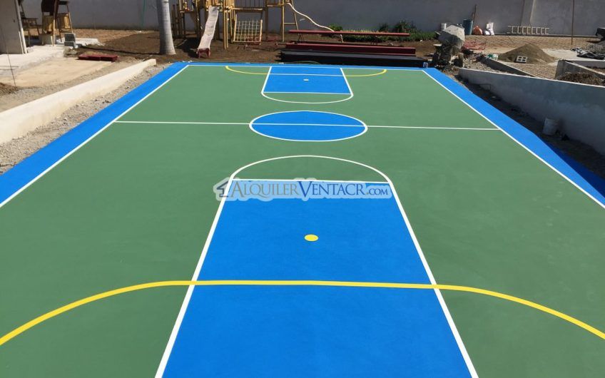 Condo amueblado con jardín en Río Palma Guachipelín Escazú!