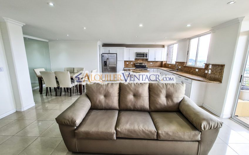 Apartamento amueblado de 3 habit. con vista en San Rafael Escazú