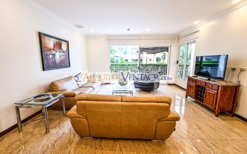 Apartamento amueblado de 3 habit. con terraza en San Rafael Escazú