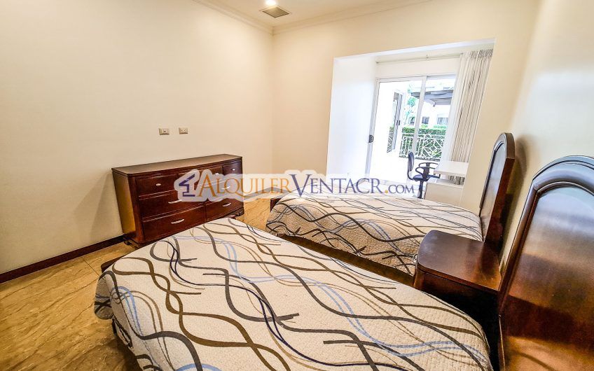 Apartamento amueblado de 3 habit. con terraza en San Rafael Escazú