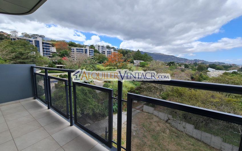 Penthouse de 150 m2 con vista y línea blanca en San Rafael Escazú