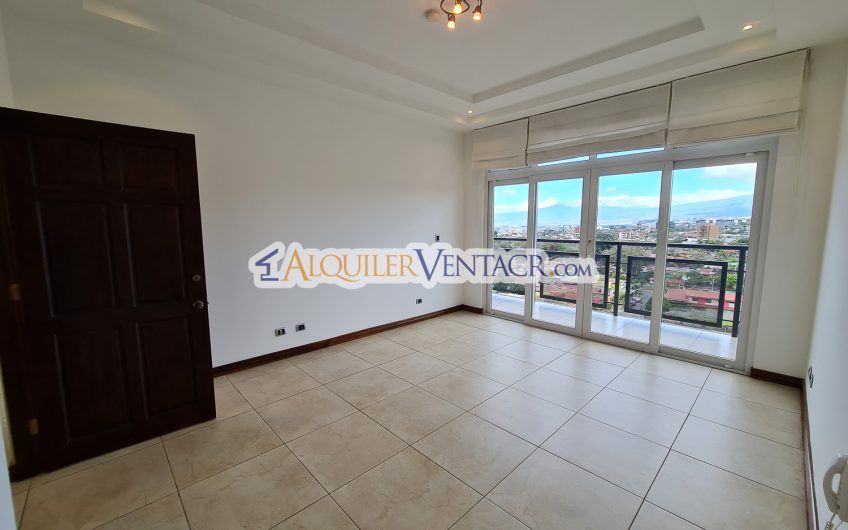 Penthouse de 170 m2 con vista y línea blanca en San Rafael Escazú