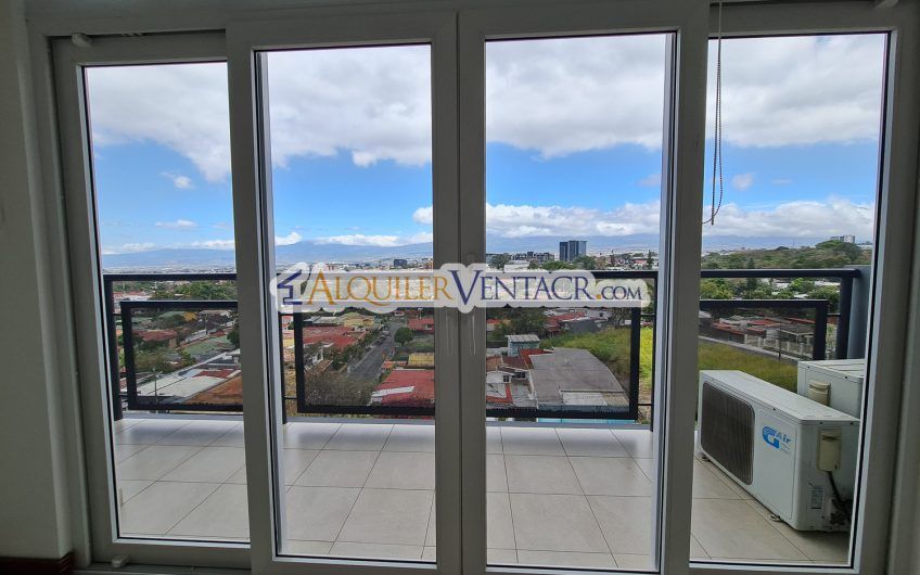 Penthouse de 170 m2 con vista y línea blanca en San Rafael Escazú