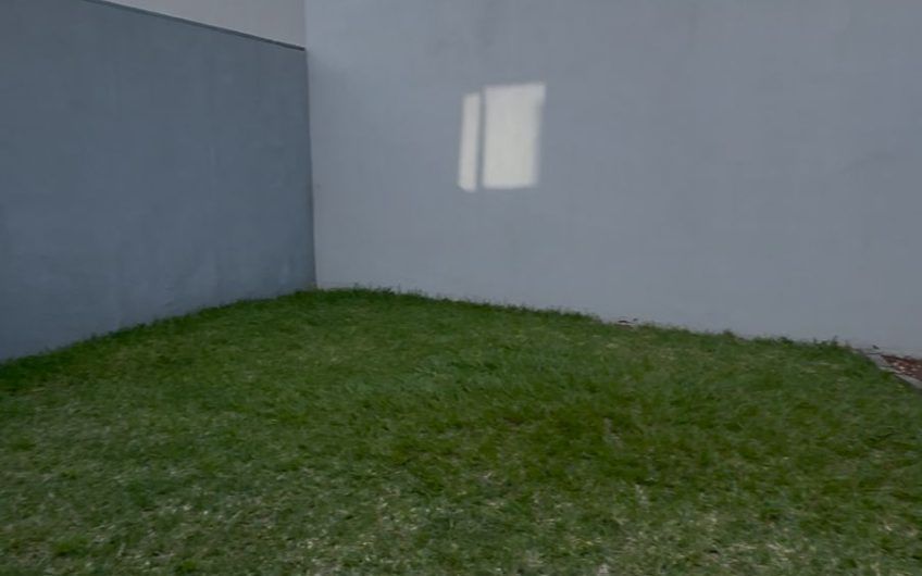 Condo amueblado con jardín en Río Palma Guachipelín Escazú!