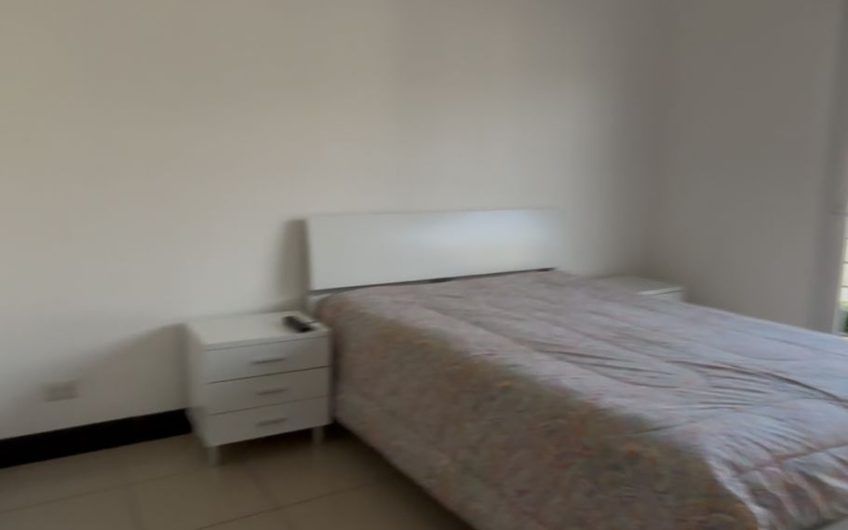 Condo amueblado con jardín en Río Palma Guachipelín Escazú!