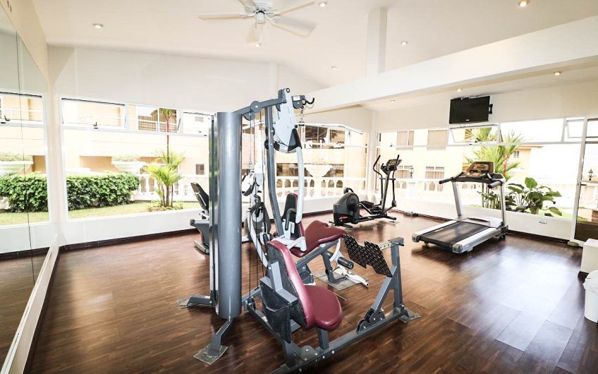 Apartamento amueblado de 3 habit. con vista en San Rafael Escazú