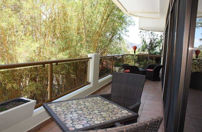 Apartamento amueblado de 1 habit. + 1 studio en San Rafael Escazú