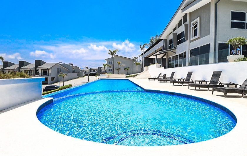 Condo amueblado con jardín en Río Palma Guachipelín Escazú!