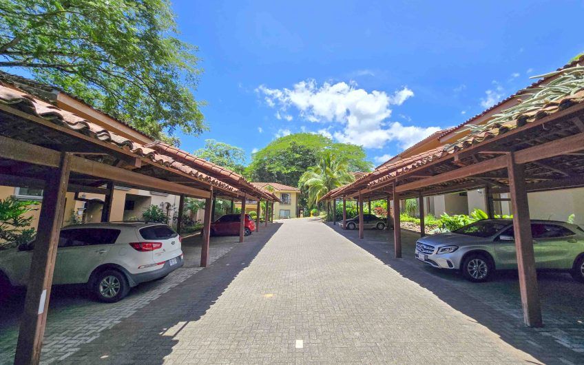 Condo estilo Mediterráneo en Brasil de Mora Santa Ana