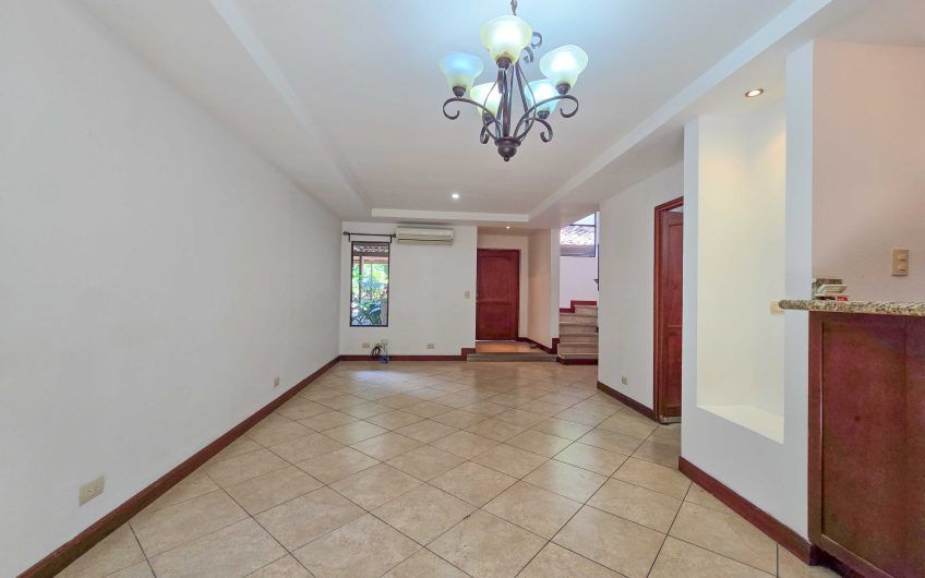 Condo estilo Mediterráneo en Brasil de Mora Santa Ana