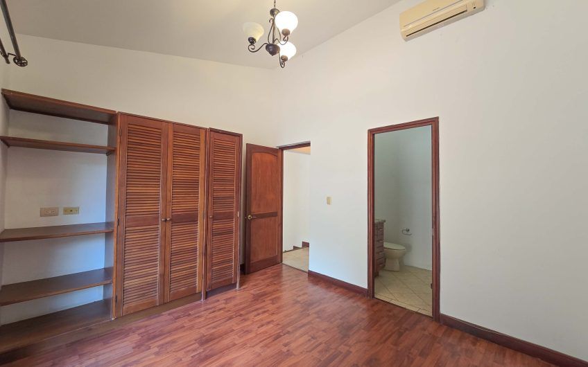 Condo estilo Mediterráneo en Brasil de Mora Santa Ana