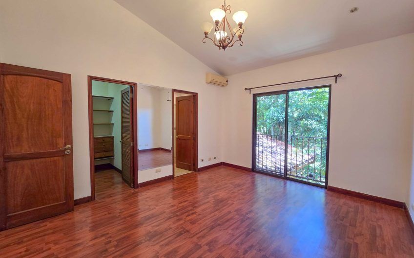 Condo estilo Mediterráneo en Brasil de Mora Santa Ana