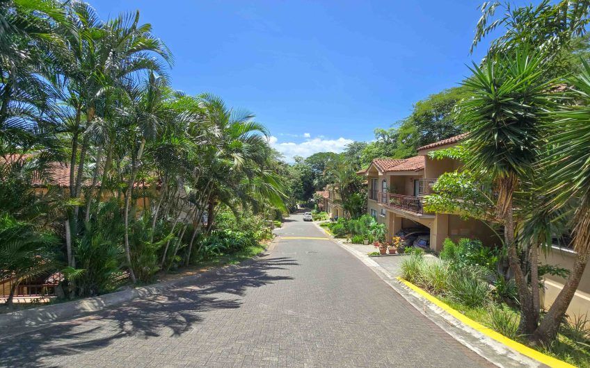 Condo estilo Mediterráneo en Brasil de Mora Santa Ana