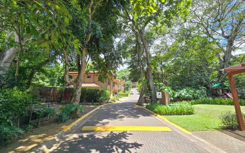 Condo estilo Mediterráneo en Brasil de Mora Santa Ana