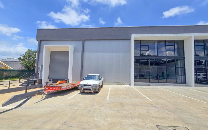 Para estrenar! Bodega de 450 m2 en San Rafael de Alajuela x Campo Lago