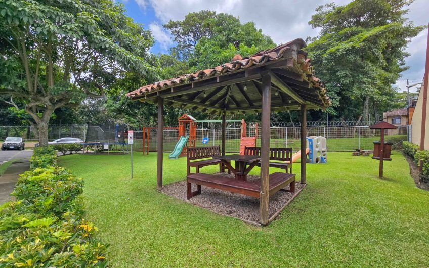 Condo de Una Sola Planta con jardín en Santa Ana Pozos