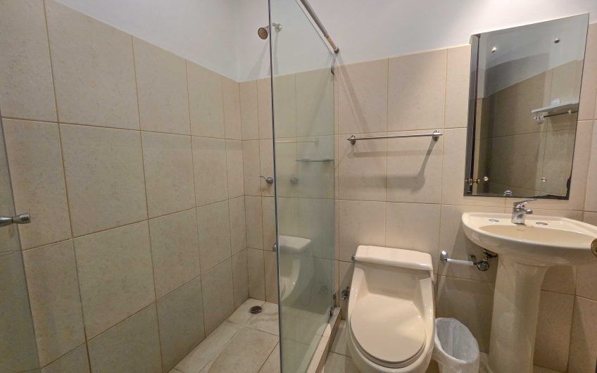 Riverside San Rafael Escazú! Apartamento amueblado con vista