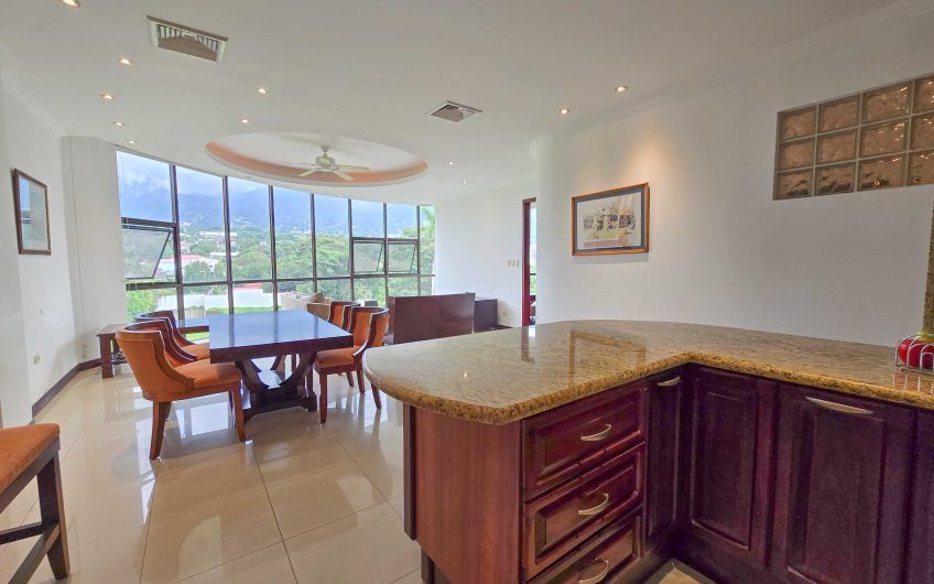 Riverside San Rafael Escazú! Apartamento amueblado con vista