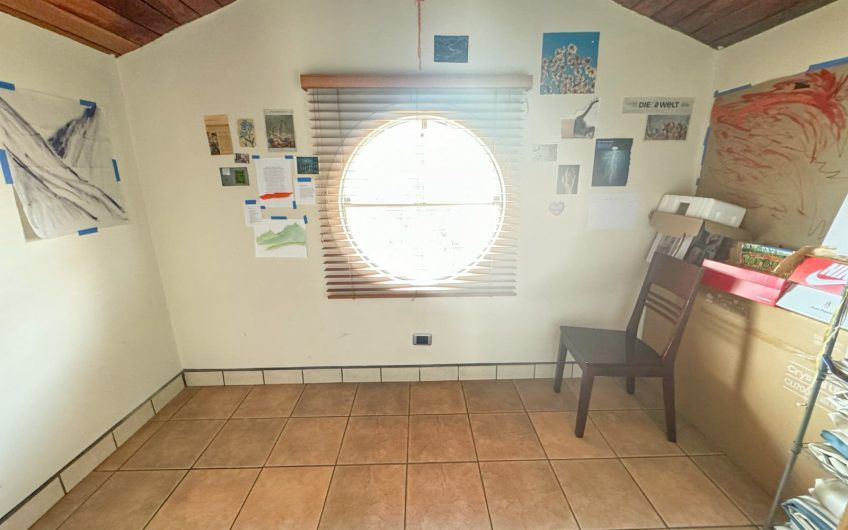 Condo de 3 habit. + oficina y jardín x Multiplaza Escazú