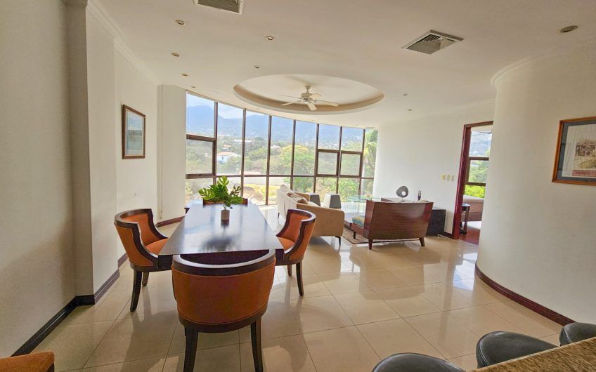 Riverside San Rafael Escazú! Apartamento amueblado con vista