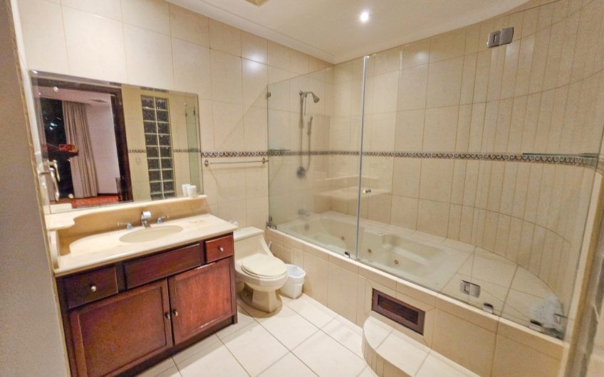 Riverside San Rafael Escazú! Apartamento amueblado con vista