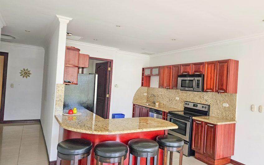 Riverside San Rafael Escazú! Apartamento amueblado con vista